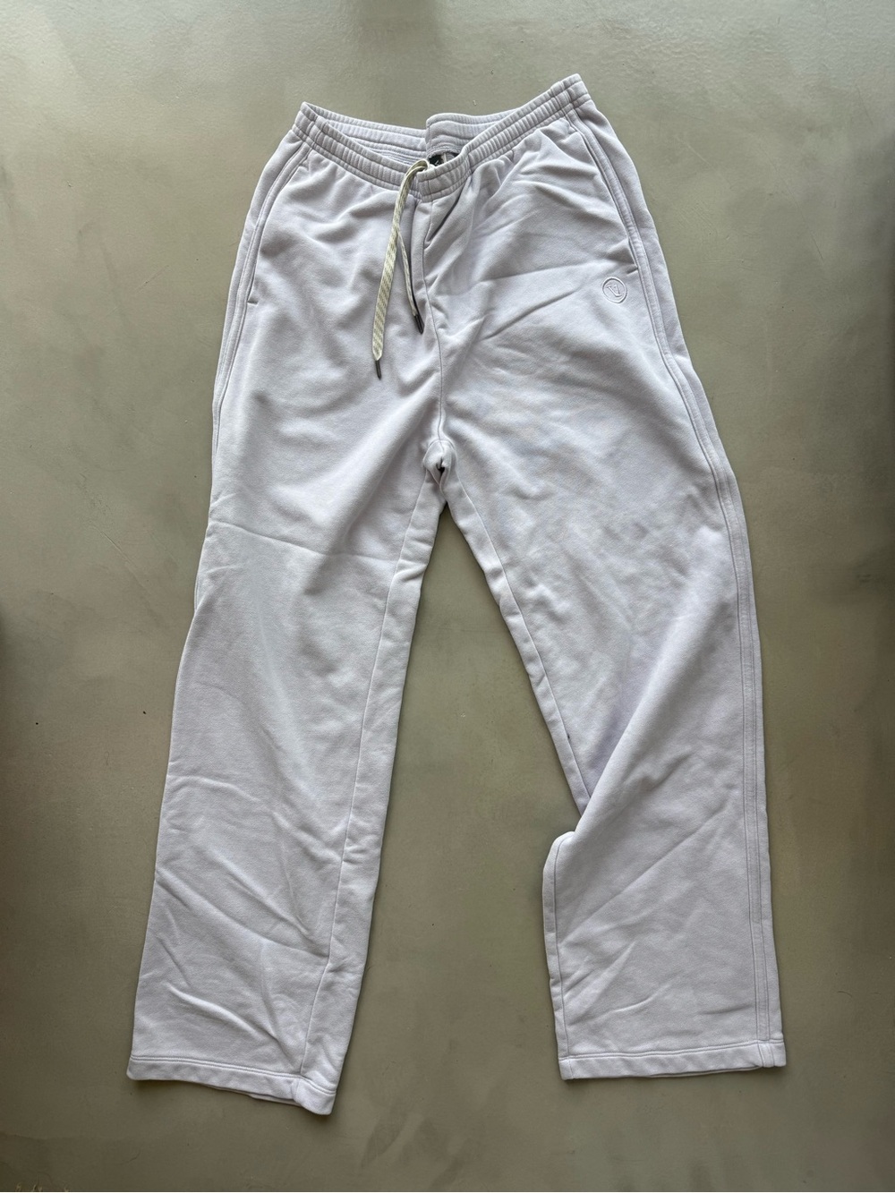 VUORI SEDONA STRAIGHT LEG SWEATPANT - Picture 2 of 3